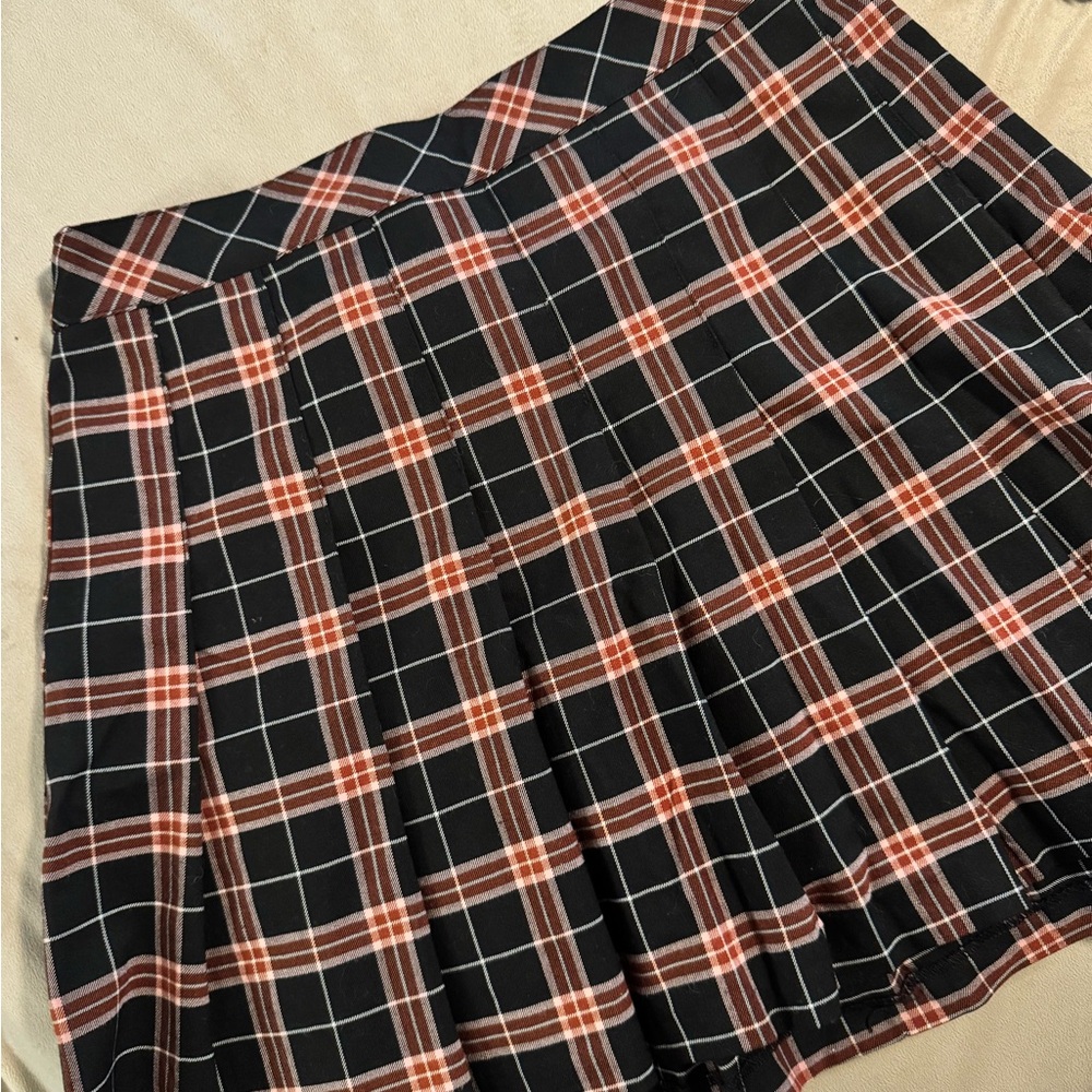 H&M Black and Red Plaid Skater Skirt